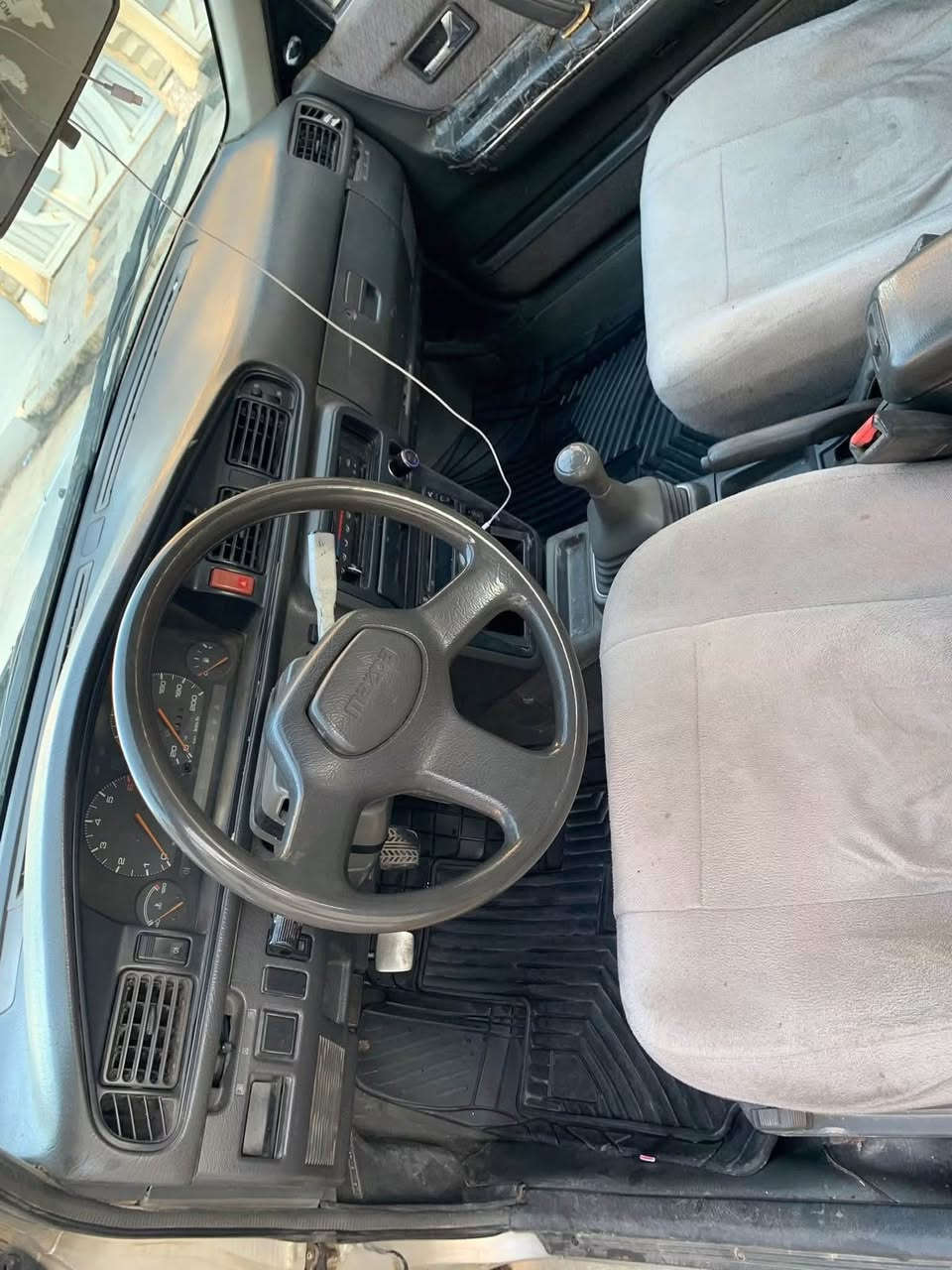 🚗 للبيع: مازدا 626 (بلدية)
✔️ كير: عادي  

✔️ محرك: 8 بخ  

✔️ جومات: كهرباء  

✔️ شرط: كامل بدون صبغ  

✔️ الحالة: نظيفة جداً وجاهزة  

💰 السعر:40   

📞 رقم الهاتف: ***********  

📍 للمهتمين يرجى الاتصال على الرقم
