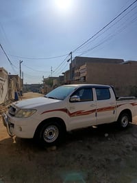 هايلوكس • ٢٠١١ • رقم بغداد