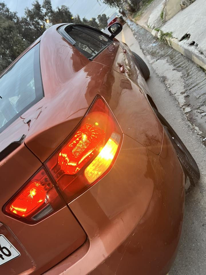 كيا سيراتو للبيع

🔹 الموديل: 2012

🔹 اللون: مشمشي

🔹 الصبغ: بوند + باب السايق 

🔹 المحرك: 1.6 (بخار، بدون أي تنقيص)

🔹 القير: عادي – شرط

🔹 الطقم الأمامي والخلفي: شرط

🔹 كهربائيات السيارة: شرط

🔹 حجر البيئة: موجود

🔹 المسجل: شاشة مع كامرة خلفية

🔹 كابون بنزين: موجود

💰 السعر: 75  ورقه وقابل للتفاوض البسيط

📄 التحويل: شرط

📞 للاستفسار: ***********

📍 الموقع: الموصل – حي المصارف

⸻
