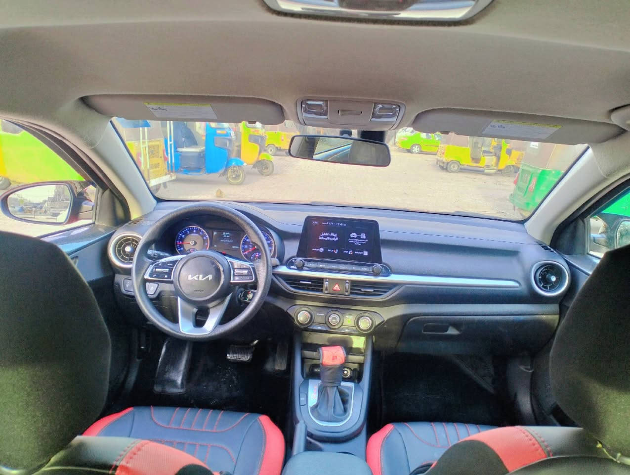 سلام عليكم فورتي مديل 2023 وارد امريكي حدثها تصليح البنيد نفسه اليبل واحد بدون تبديل وبيها كلير شرط مال امريكه جاملغ امامي وباب السايق مكفول من المعجون فقط كلير كير ومحرك مكفولت برغي ما مفتوح بيهن شاصي الغد مكفول السياره مدوشمه ارضيه دواخل اليلون حراري جداً نضيفه ماشيه 50 مايل السعر 148 وبيها مجال *********** صور الحادث بل منشور
