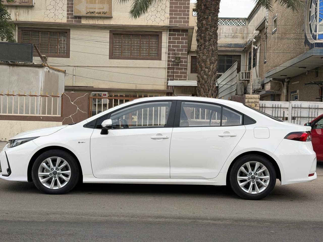 كورلا ٢٠٢٥ هايبرد
مكفوله كفاله من الرصعه 
داخل أحمر لونين
بيه فطر بلذعاميه وصورته بل منشور
ماشيه ٣٠
فول موصفات 
داخل احمر لونين 
سايد بريك بصمه
اوتو هولد 
تحديد مسار 
توقف ذاتي 
فتحه 
بصمه 
شاشه كار بلي
كامره دواره
مكاني حله
السعر ١٥٧ وبي مجال 
***********
