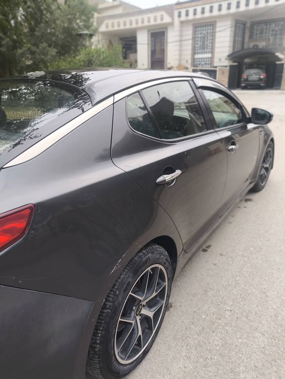 كيا اوبتيما وارد امريكي موديل ٢٠١٥ رقم بابل
 فول مواصفات بانوراما تحكمات بالستيرن اشاير بالمري 
كشنات تدفئة تبريد كشنات الامامية خزن ميموري   بصمة تشغيل  
حادثها خلفي بالصندوق ومرشوشة كلير بالخارج  
السعر 105 وبي مجال للمعلومات اكثر الاتصال بالرقم ***********
