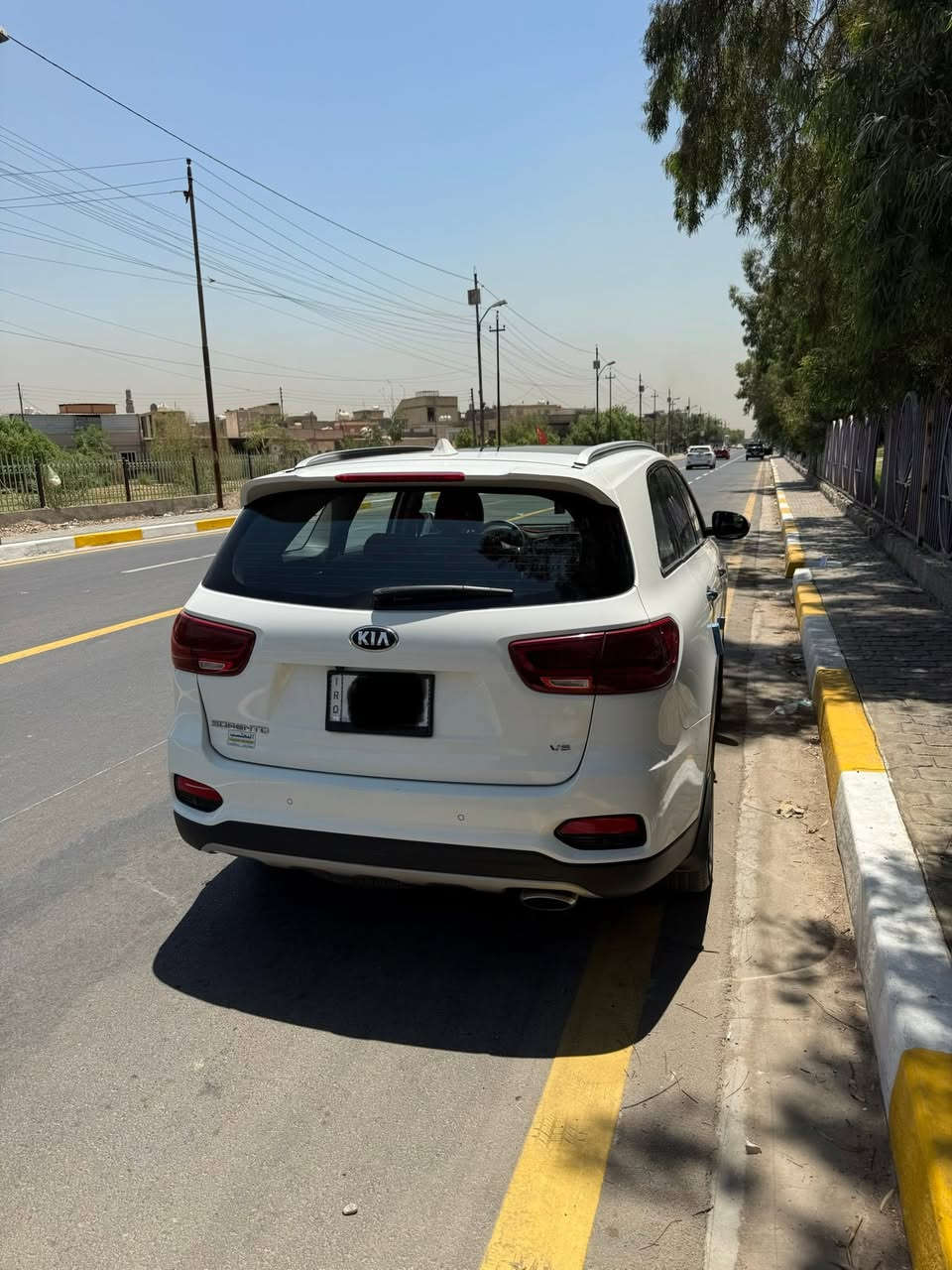 سورنتو 20 خليجي مواصفات معروفه بصمة تشغيل وابواب كشنات وجنطة كهرباء رقم بغداد باسمي مكاني بغداد مكفولة كفالة عامة عدا تكحيل قليل بالدعامية الامامية وشخوط موضحة بالصورة ماشية 48 سعرها 255 التواصل على الرقم ***********
