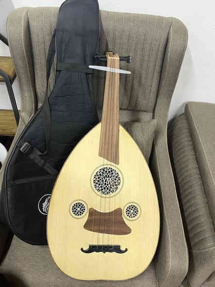 عود جديد  غير مستخدم 
السعر ١٥٠
عنوان \ الناصرية حي اور شارع السبيس 
***********
