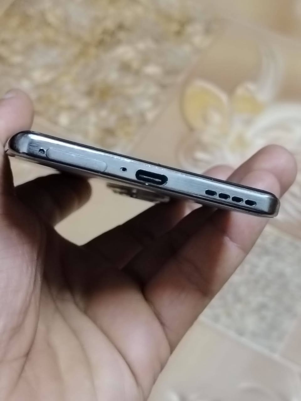 سلام عليكم موبايل انفنكس هوت 50 برو بلس مكفول من كلشي لا مفتوح ولا مصلح قيم واخذه ذاكرته 256 فقط جهاز وماوياه شي تجي تاخذه من البيت تفحص وتكمل يلا تاخذه الجهاز فول نضافه مكاني بصره حيانيه قرب صيدلية الماسه ***********
