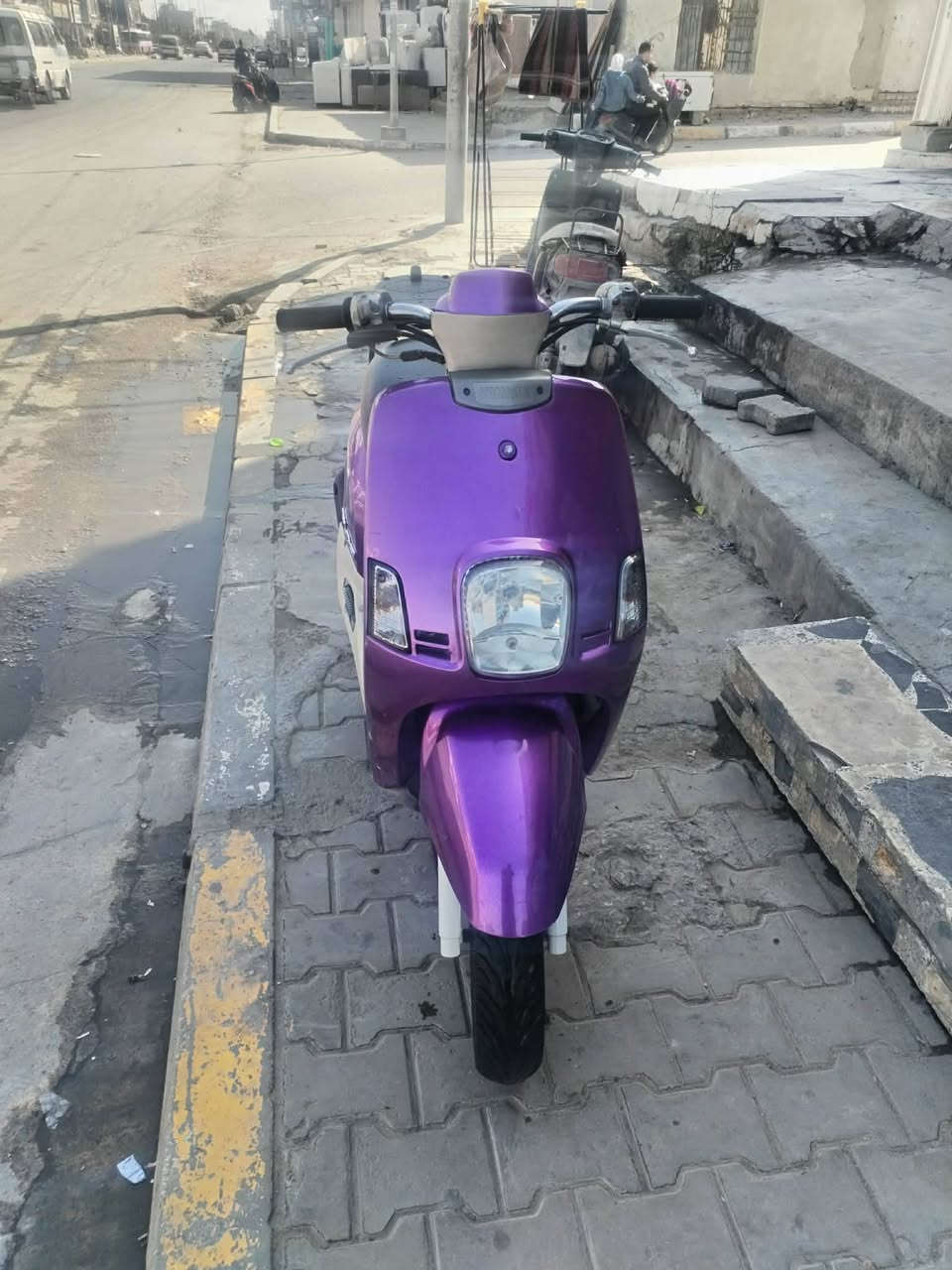 سلام عليكم دراجه ماكس بوليس2008 كفاله عامه  ختم واحد  داخل كريمي المرغوب  مكاني  حي العامل المنطقه السابعه مصور بهاء السعر 950بيهه مجال التوصل ***********
