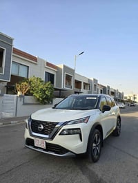 نيسان روج • ٢٠٢٣ • فل مواصفات