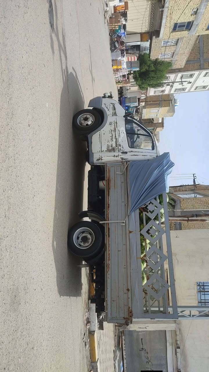 السلام عليكم سياره روسي للبيع ،،التفاصيل ***********
