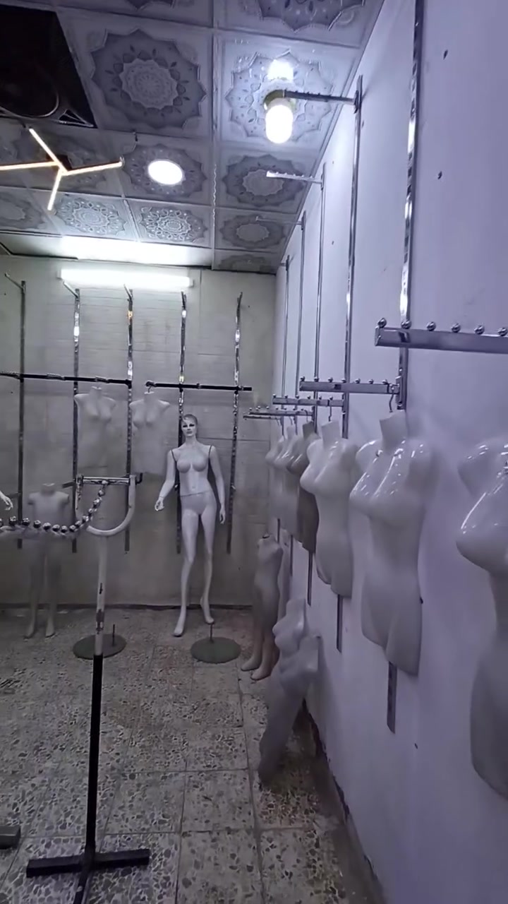 تعاليك وملكانات صغار ورفوف جام وميز جام للبيع ***********
