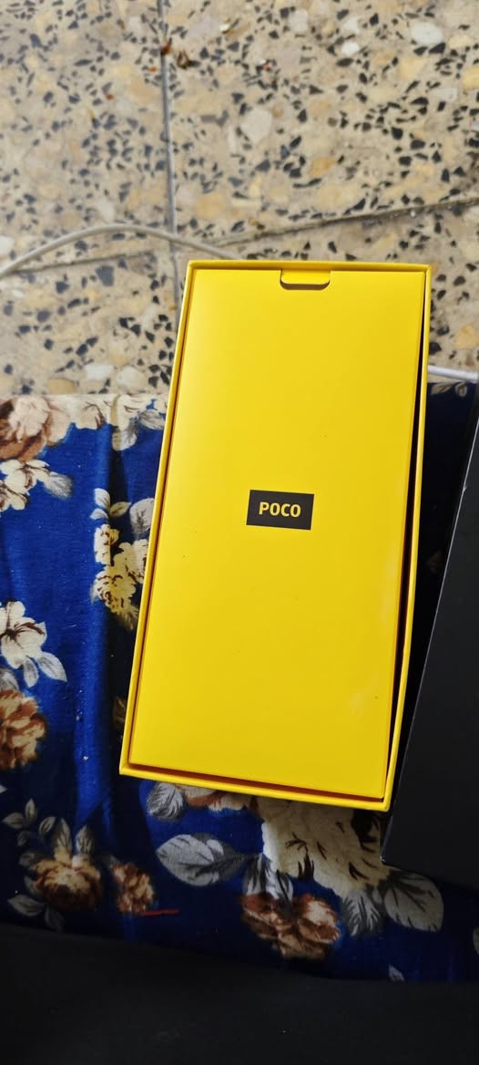 السلام عليكم جهاز بوكو x7برو جهاز مستخدم أقل الشهر كلش نضيف اخو الجديد بس بي ثلمة  بلطارف بس ما يأثر ابدد للبيع سعرة 400 ذاكرة 512 شحن السريع 90 واط 120 فريم مكاني بغداد الغزالية رقم ***********
