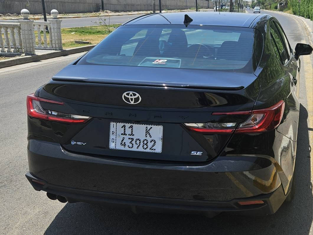 السلام عليكم 
كامري امريكي لون اسود هايبرد 2500 SE
كير وجام اوتو جلد بصمه رادارات ماشيه 9000 ميل  ويل ١٨ سبورت اوتو هولد هندر بصمه شاحن واير ليس ليدات مرقم بغداد 
حادثه جاملغ يسرا خلفي وصندوك شويه تعديل بي والباقي مكفول .
21800 $
*********** بغداد, العراق
