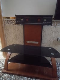 ميز بلازما • طاولة • للبيع