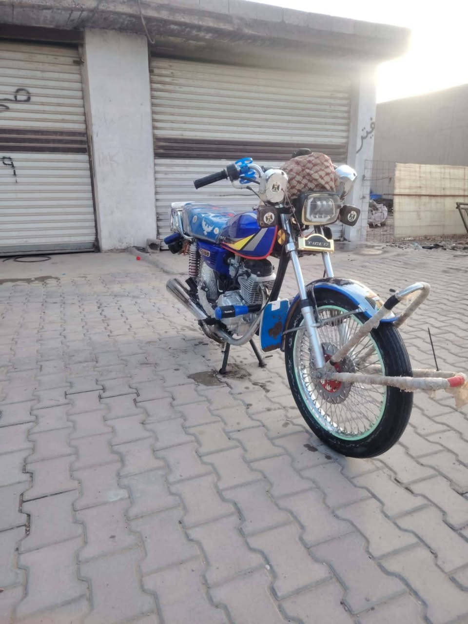 السلام عليكم اخوان هاي دراجه للبيع اربعه كير موديل 2023 محرك. مامفتوح كبس السعر 470بي مجال شي غليل للشراي *********** ماطور شغال اي عيب مابيه نشاط فول كهربائي كامله
