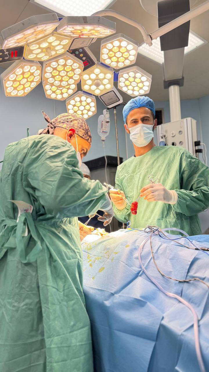 بسم الله الرحمن الرحيم 
(مراجع وعمليات مجاناً)
يعلن مجمع د ليث عن اجراء الدكتور
هارون لازم السعدون
اختصاص الجراحه العامه المعاينات والعمليات مجاناً يوم الأربعاء عصراً
من3الى6
