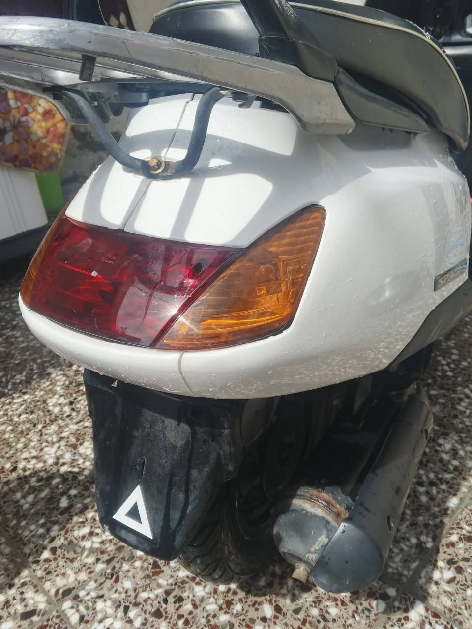 دراجات سبيسي نضيفات كهربائيات شغاله سلف هندر سعر مناسبات اثنين البيض للبيع سعرهن 850 الف وبيهن مجال للشراي يتصل على هذا الرقم*********** ..المكان كوت زين القوس شارع ابو الفضل...
