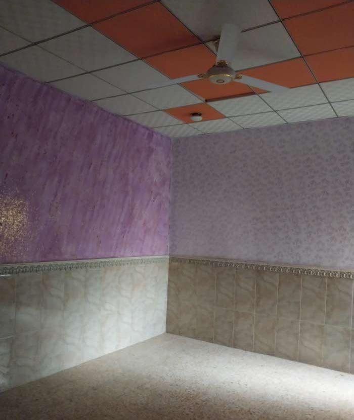 السلام عليكم يتوفر بيت للايجار في القبله حي القائم جسر المعارض 200 متر استقبال صاله مطبخ صحيات سعر 600 قفل الاستفسار واتساب***********
