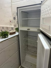 ثلاجة • الشعلة • للبيع