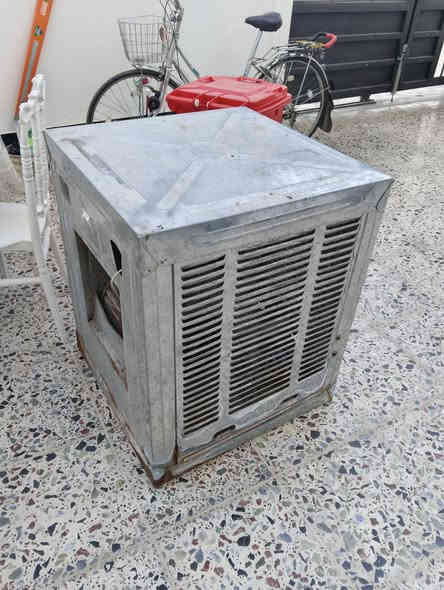 مبرده للبيع نضيفه كلش علا الفحص السعر 90وبيه مجال بسيط اتصال علا الرقم ***********/***********/ مكان فلوجه
