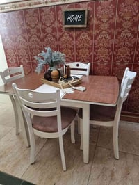 ١٠٠ مقعد • بنوك • سفرة