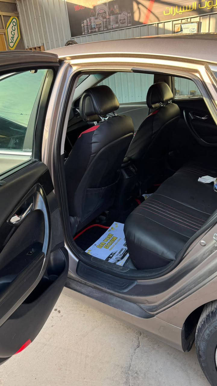 السلام عليكم ازيرا ١٢ خليجي ستة سلندر رقم شمالي اربيل سنوية بسمي ما ساقطة مكينة ما مفتوحة بيها رشات صبغ قليلة اثر شخوط السعر المطلوب ١٠٥ بيها مجال قليل مكان السيارة بغداد التاجيات رقمي ***********
