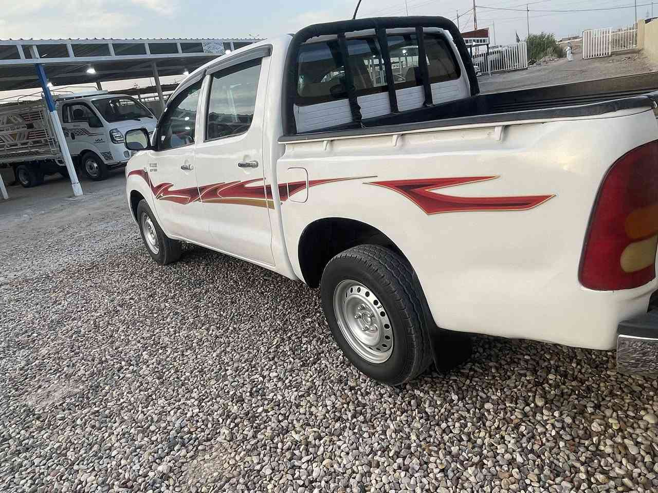 السلام عليكم للبيع بيكم ٢٠٠٧ السياره جاهزه حداديه تخم تاير مكينه تبريد جاهزه على اخر حبايه السياره مصبوغه عام بدون حادث بدون ضربه السعر ١٠٥ وبيها مجال مكاني ذي قار قلعه سكر للاستفسار ***********  رقم ذي قار باسمي

