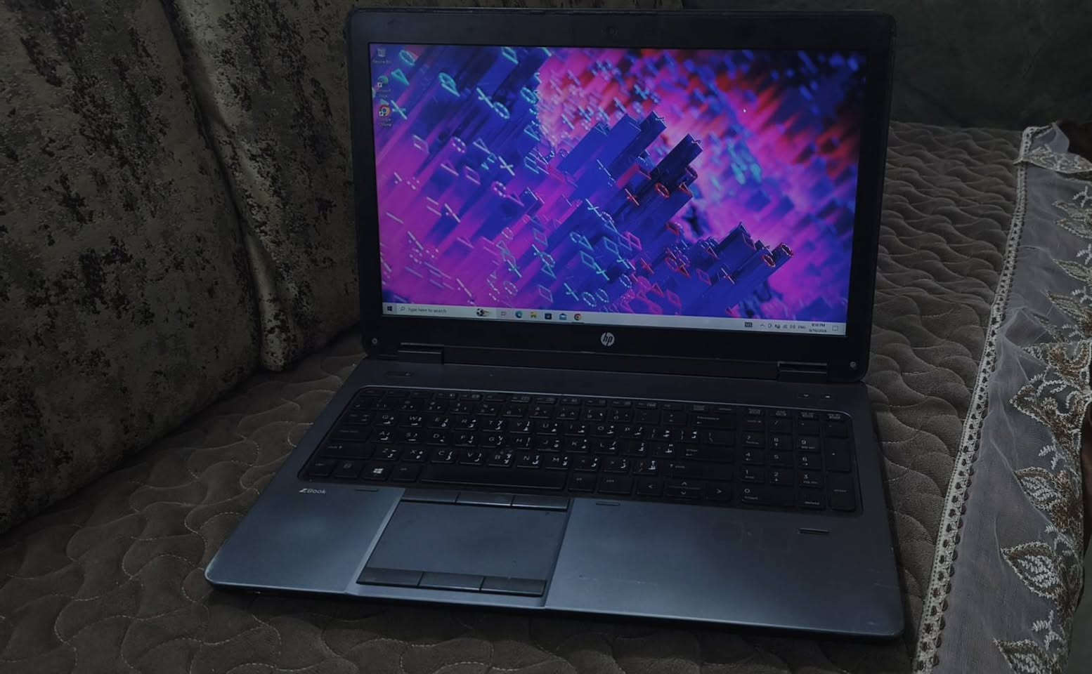 السلام عليكم، لابتوب hp للبيع
المعالج: Intel Core i7-4800MQ يعادل Core i7-8550U (الجيل الثامن)
​الذاكرة (الرام): 16.0 GB DDR3
​كرت الشاشة المنفصل: NVIDIA Quadro K2100M
​كرت الشاشة المدمج: Intel HD Graphics 4600
​الهاردسك: SK hynix SC210 mSATA 256GB

الابتوب ممتازة والنظافة 80%
كدرت اشغل عليه فالورنت  وكاونتر ستريك  و gta 5 طبعاً كلهم 60 - 50 فريم على اعدادات متوسطه 
واغلب ادوات الامن السيبراني 
و VirtualBox و VMware Workstation
وتطبيقات البرمجه بسلاسه  
السعر 300 وقابل للتفاوض  
مكاني بغداد البياع قرب الاشاره


**إذا كنت صاحب هذا الإعلان وتريد حذفه لأي سبب، رجاءا أرسل رسالة إلى الدعم الفني**