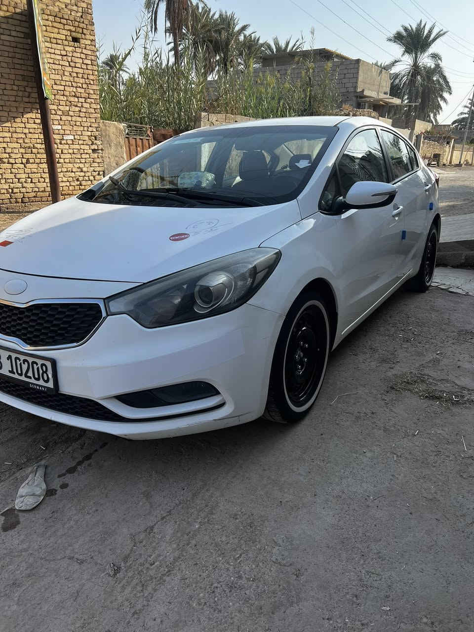 السلام عليكم كيا سيراتو 2014 خليجي موصفات تحكم استيرن جهتين كامرة اشارة مري مكينة وكير مكفولات ماشة 140 كم تبريد قطعتين سنوية ل 2029 السعر 116 وبيهة مجال الاستفسار *********** اتصال او وتساب
