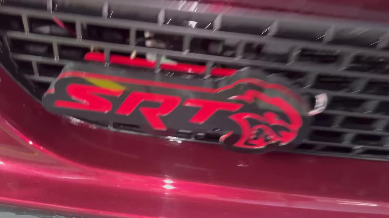 تطبيك بجم جالنجر وارجاعه لوضع الشركه صبغ القطعه بمواد المانيه مع عمل بولش نانو وتكحيل اجزاء الصبغ المتضرره بطرق حديثه ولون مطابق حسب رقم الشاصي 
كراج الزبيدي للعنايه بالسيارات
العنوان بغداد الكريعات شارع المعارض
نورنه كابتن علي من اربيل وانشاء الله مقصرنا ويا
***********
