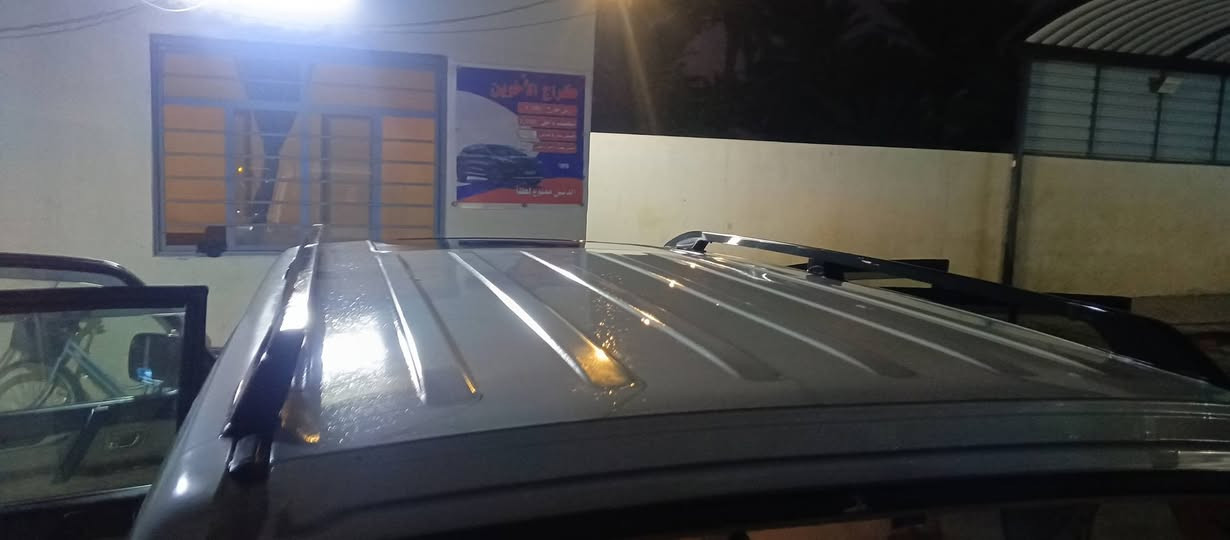 للبيع 
موديل 2010
بيه صبغ جاملغ وباب  عكس السائق 
السعر 130$
***********
