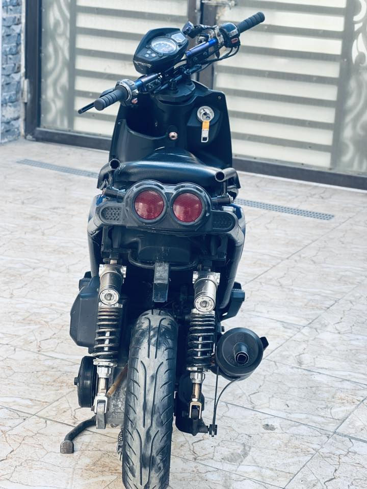 رايح لزياره ومستعجل على بيعته ب٨٠٠وبيه مجال مفتوحه الدراجه فقط زنجيل مكطوع كلشي بلادي بيه شراي  هذا رقمي 
***********
