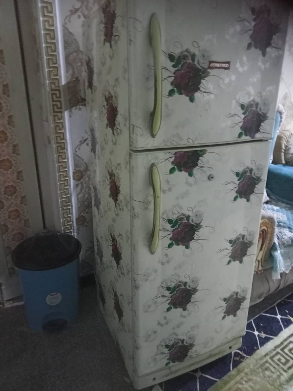 السلام عليكم ثلاجة لبيع نضيفة ماداخلة تصليح ابد على فحص المكان الديوانية مركز ***********
