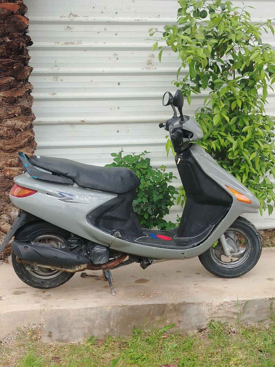 اللهم صلي على محمد وآل محمد فراشه كرستال 140 محرك مكفول ما مفتوح جاهزه من كلشي كهربائيات شغاله سلف وهندر وشلعه ومعدل ونعومه ولايت اشاير هورن قفل سترين ودبلات شغاله دراجه مال جناي متخسر عليه ربع السعر 375 وبيه مجال لشراي..
العنوان حله ***********
