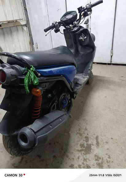 سلام عليكم سكنس جبلي دراجه حديث بومه ودراجه ١٢٠ ياباني مابيهه اي نقص مكفوله كفاله عامه ماصارله هواي من نازله رمبه للبيع او مراوس بشي مرتب مكاني بغداد قريب ع لكاضميه رقمي واتساب ليحب يستفسر 
***********
