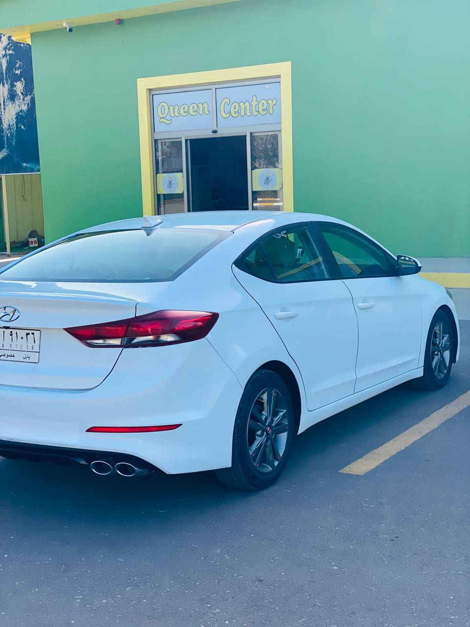 السلام عليكم 
تحيه طيبه 
النترا موديل 2018 وراد امريكي بأسمي تحويل ثاني يوم حادثها جاملغ مصبوغ فقط وبنيد مبدل  وبالعراق بيها خشم الجاملغ الامامي جهة الصدر بارد شواصي لغود كفاله ماشيه 117m 
مواصفات عاديه السياره جديده تخم تاير حداديه كير مكينه خير من الله شادلها مكينه مال موديل 20 بعدها بالضمان السعر ((((( 130))))
وبيها مجال 
مكاني حله 
للاستفسار *********** حلة, بابل
