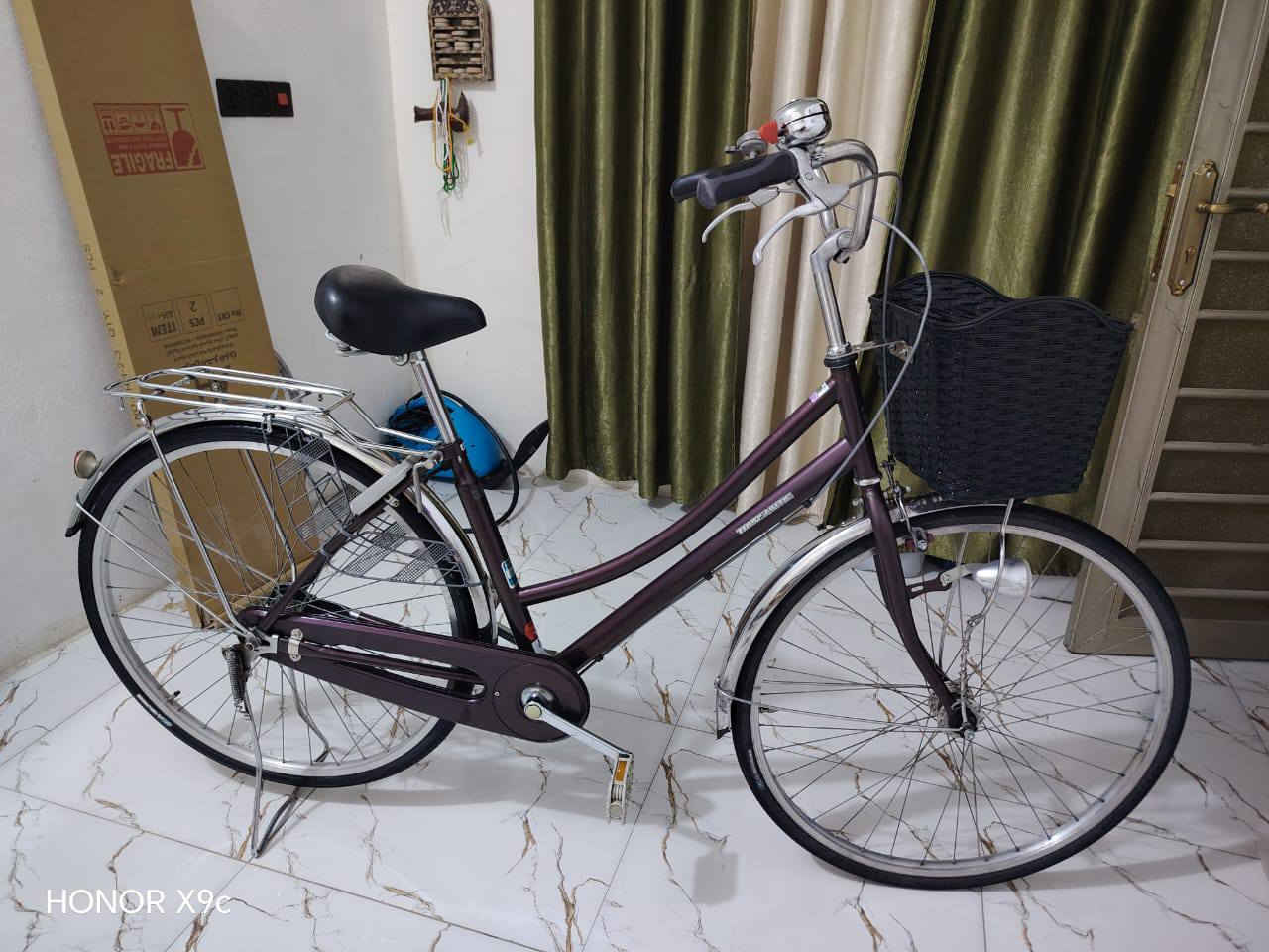 للبيع
بايسكل كلش نضيف 
مكلف بالنشر ***********
