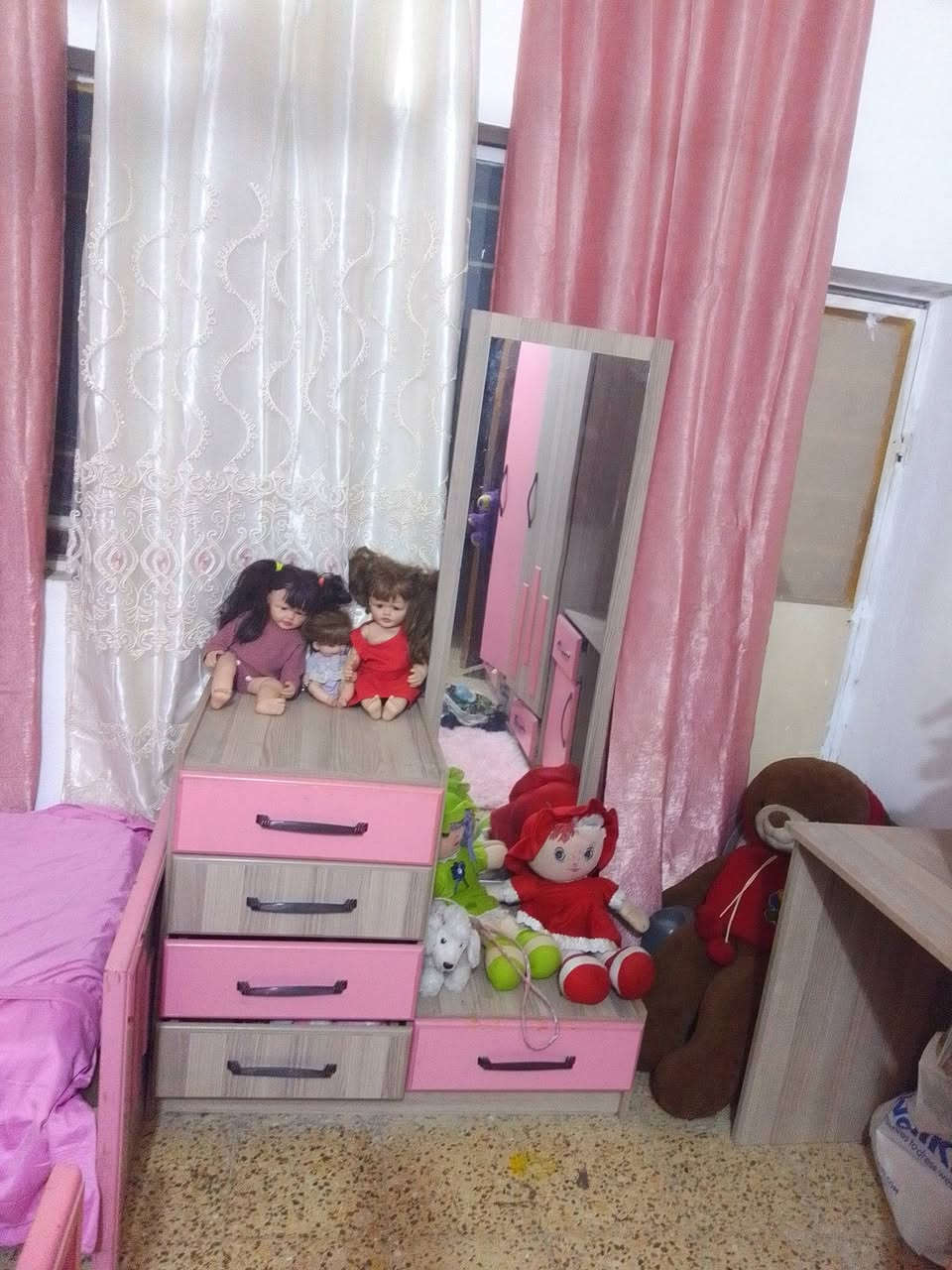 غرفه تركيه للبيع من جشعمي 
جربايه تركيه باب اول للبيع


**إذا كنت صاحب هذا الإعلان وتريد حذفه لأي سبب، رجاءا أرسل رسالة إلى الدعم الفني**