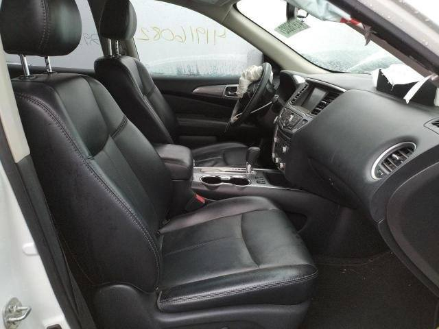 سلام عليكم نيسان باتفندر 2020 موديل الاتصال على الرقم *********** السعر175 وبيها مجال قليل
