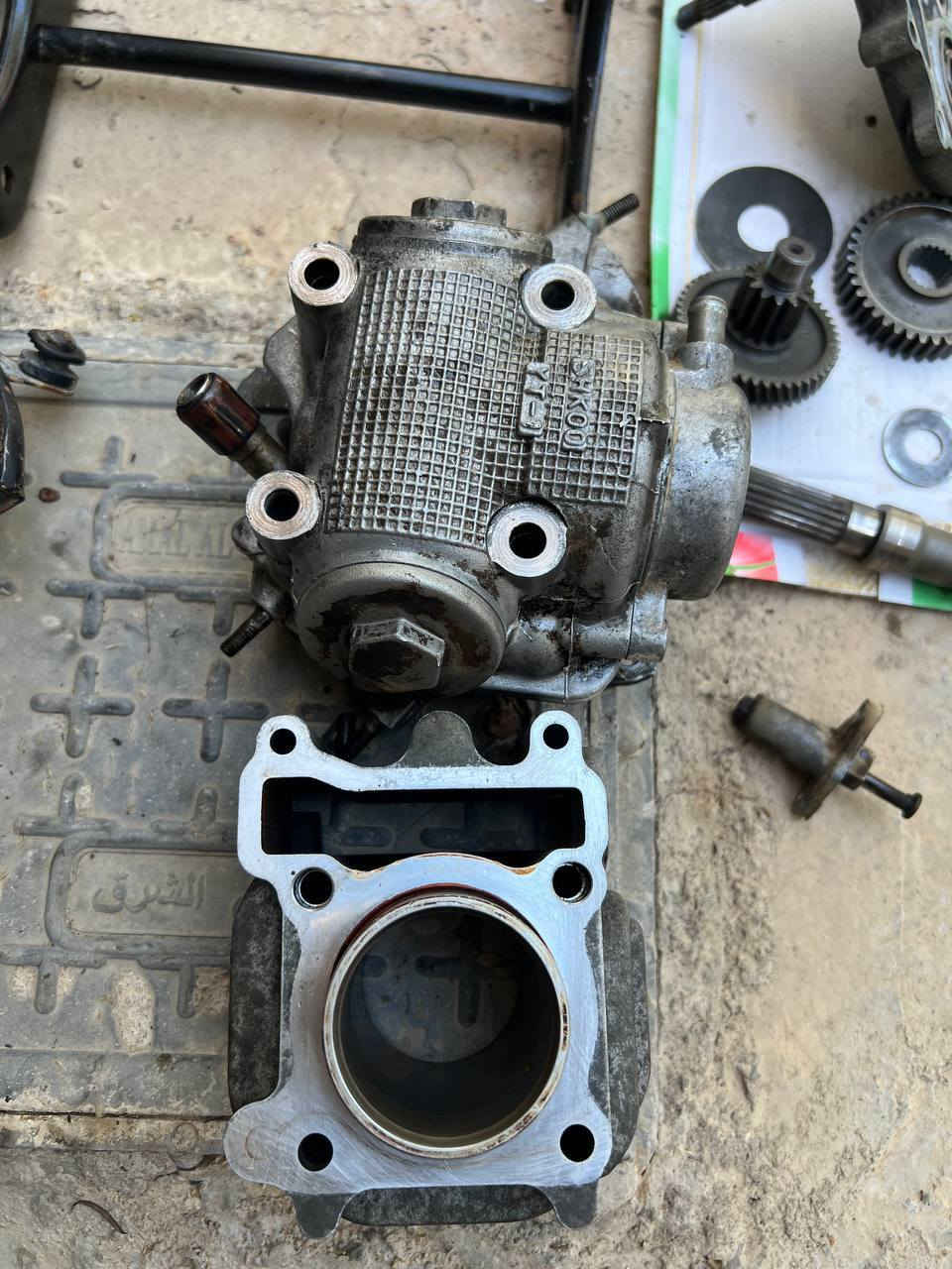 سلام عليكم غراض للبيع كلهن بلاديات
روله وكور وبوشه واكسل وشوته وجاملغ وقبق هندر 
وفشكه بلاديه وملف بلادي  وصالنصه بلاديه وكلجات بلاديات 
متواجد ع الخاص او هذه رقمي ***********
