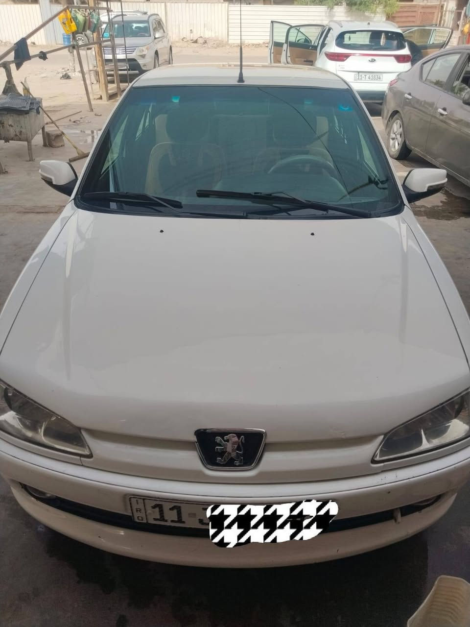 بيجو ٣٠٦ موديل ٢٠٠١
بأسمي رقم جديد انكليزي بغداد
بدون صبغ بدون اي ضرر
كير محرك كهربائيات والتبريد حدايدية صدر جاهزة بحالة ممتازة
مكان السيارة بغداد
للاستفسار الاتصال : ***********
السعر : 60 $
مكان السيارة بغداد
