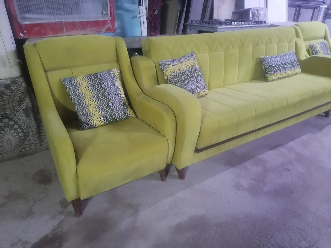 نص تخم باله تركي قنفه وحده بيه مغزن وسرير وثنين كراسي عنوان بابل الحمزة الغربي الجمعيه مقابل أسواق حاتم الاستفسار *********** واتساب أو مراسلات الصفحه يوجد توصيل
