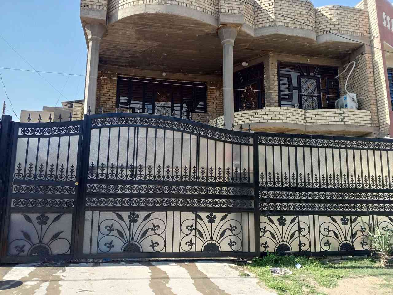 للبيع بيت مساحه 200 متر واجه 10 نزال 20 الموقع بغداد الدوره قرب علوه الرشيد على خط طابو صرف استفسار ***********
