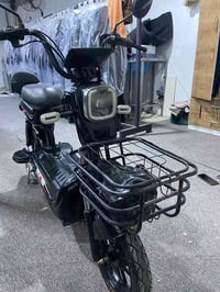 ماطور شحن حجم 14 فول نظافه اخو الجديد شاشه أيباد بطاريات بشرط جديد نوع...