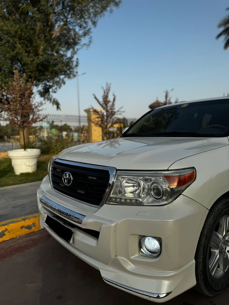 تويوتا لاندكروز خليجي 2012 بريم اصل
رقم اربيل بأسمي هزه وسنويه جديد ب نفس اليوم ابصم الك
فول مواصفات ‎بصمه
‎بصمه ابواب 
‎فتحه سلايد 
‌‎كشن كهرباء
‎حساسات امامي خلفي 
‎شاشه ابل كار بلي اصليه
‎تحكم ستيرن 
‎ثلاجه 
مري شفط
‎مكينه سته6 سلندر مامفتوحه 
حداديه جديده  تبريد ثلج
مسوي ادامه كامله السيارة 
السيارة بيها صبغ 3قطع اثر الخط
وبيها رش بدايه القمارة الكصه فقط
سونار داخل المنشور  تواصل خاص 
المكان : بغداد الكرخ


**إذا كنت صاحب هذا الإعلان وتريد حذفه لأي سبب، رجاءا أرسل رسالة إلى الدعم الفني**