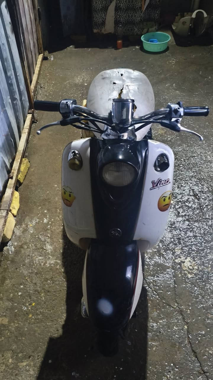 سلام عليكم دراجه مصريه للبيع 
نضافه فول كهرائيات شغاله 
سلف وهندر 
سعر 150
بس شراي يجي إذا مو شراي لا تعبني 
التواصل (***********)
