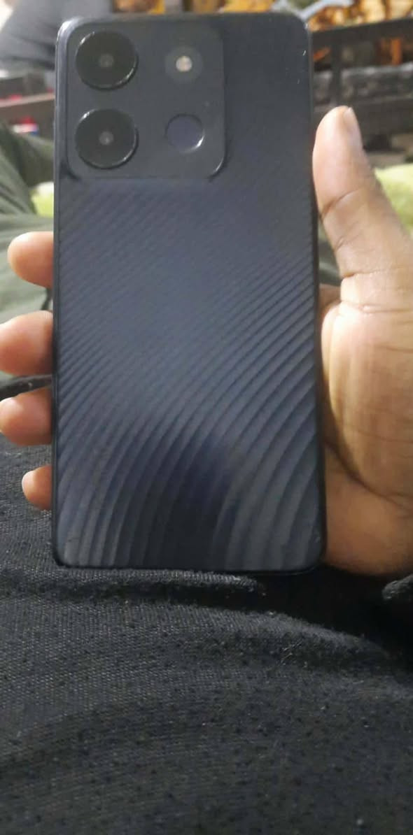 البيع سعر قفله 70كلشي مابي غير بشاشه ضربه مابيه غراض ***********
