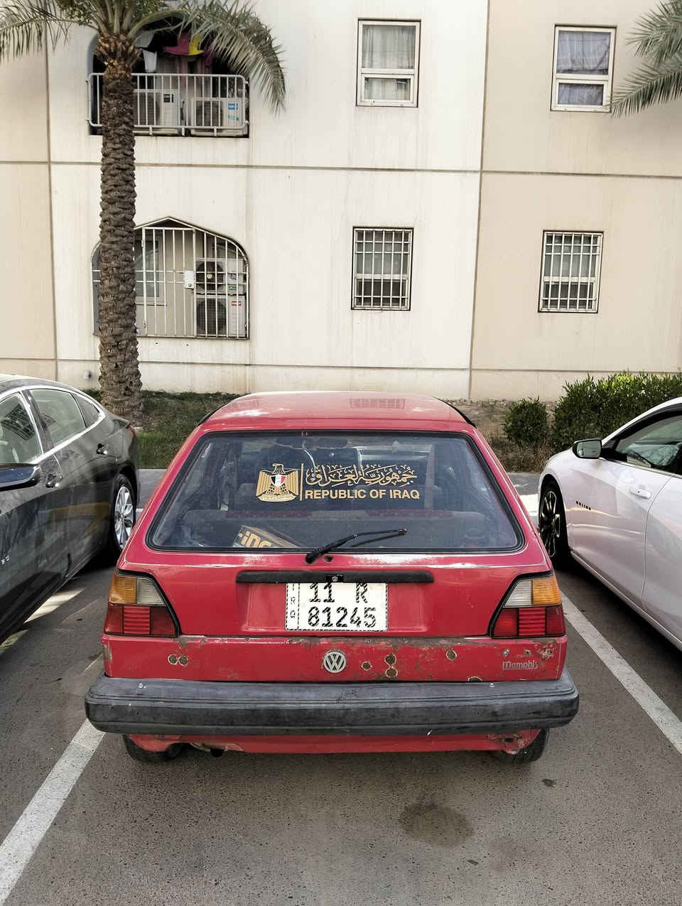 السلام عليكم كولف للبيع سياره بلاديه بدون قطره صبغ مكينه حاويه قبل شهر شادها كيرها عادي كلجها فقط تعبان 
رقم بغداد جديد هزه قبل سبوع وسنويه الحد31 شهر ال 6 هسه مجدد سنويه ورقم سياره خير من الله بس الكلج بي صوت ونمره ثانيه متجي بسبب الكلج حداديه نعمه بانزين انسه الصرف مكاني مجمع بسمايه السعر 25 وبيها مجال جدا بسيط وبسمي ثاني يوم تحويل وكاله ما اسوي تحويل فقط #الجميع
الاتصال***********
