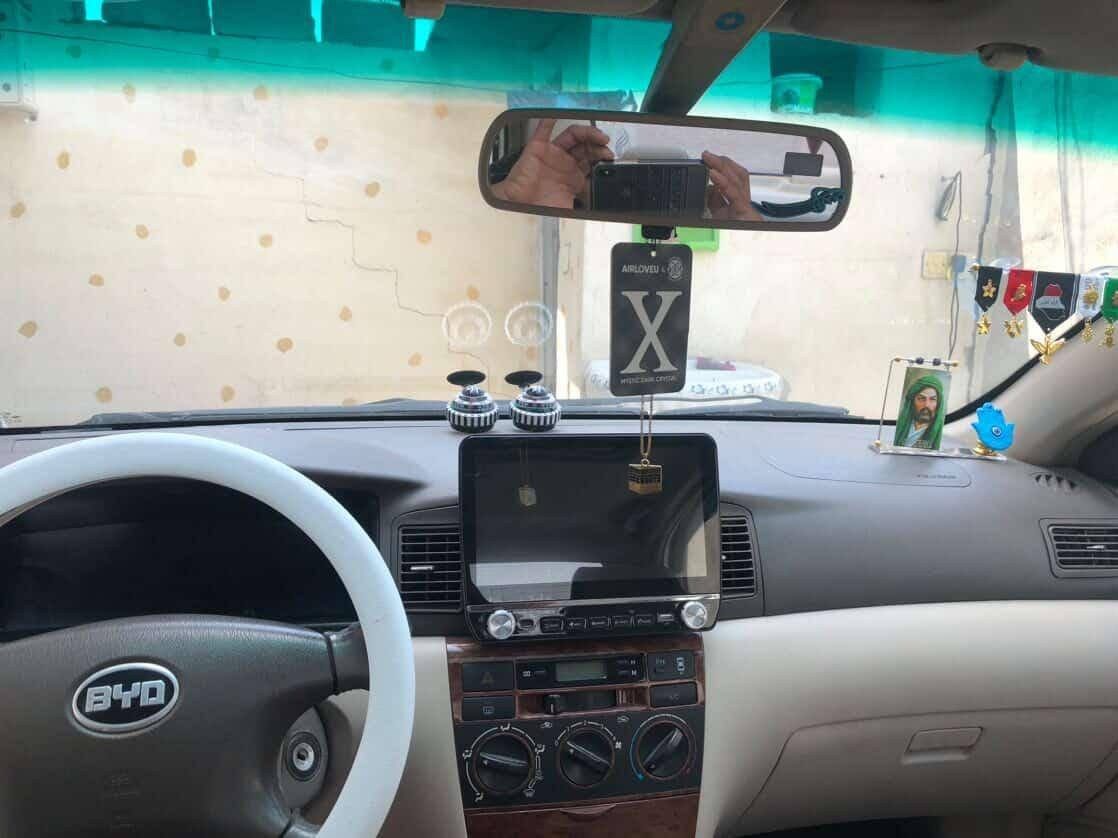 سلام عليكم بيوايدي موديل ١٣ سيارة لا ضربة ولا معجون ولا صبغ شوي بيهه بارد باب سايق بلحافة وتكحيل بيهه كير  محرك مكفول سعر ٦٣ وبيهه مجال للطيبين مكاني بغداد العبيدي ستفسار***********
