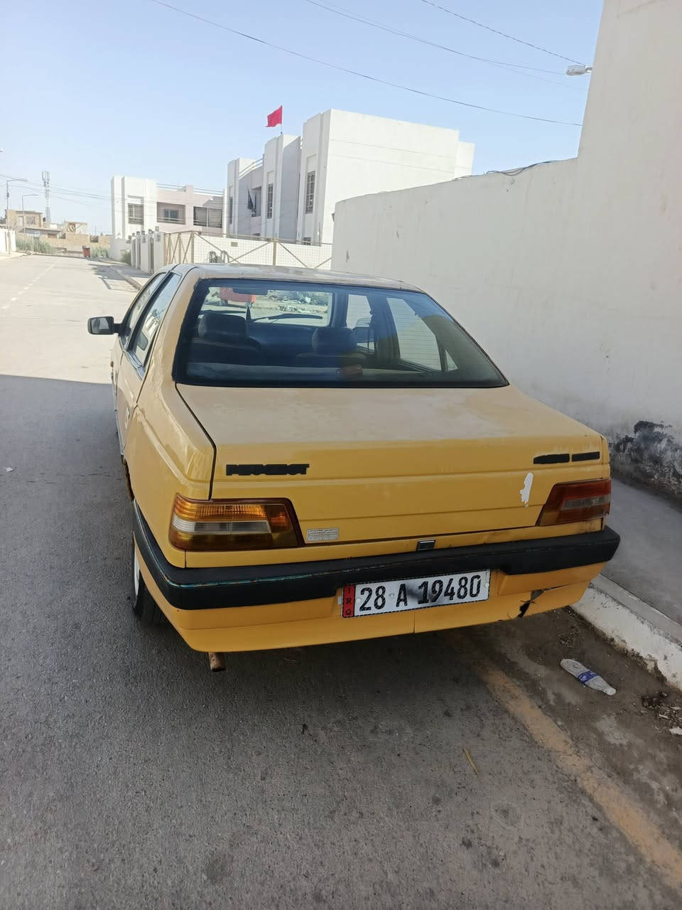بيجو 405 تحويل ثاني يوم سنويه لل30 مصفره هيئه وغرامه جاهزه من كلشي مكاني ديوانيه سعره 25 وبيه مجال ‏‪***********
