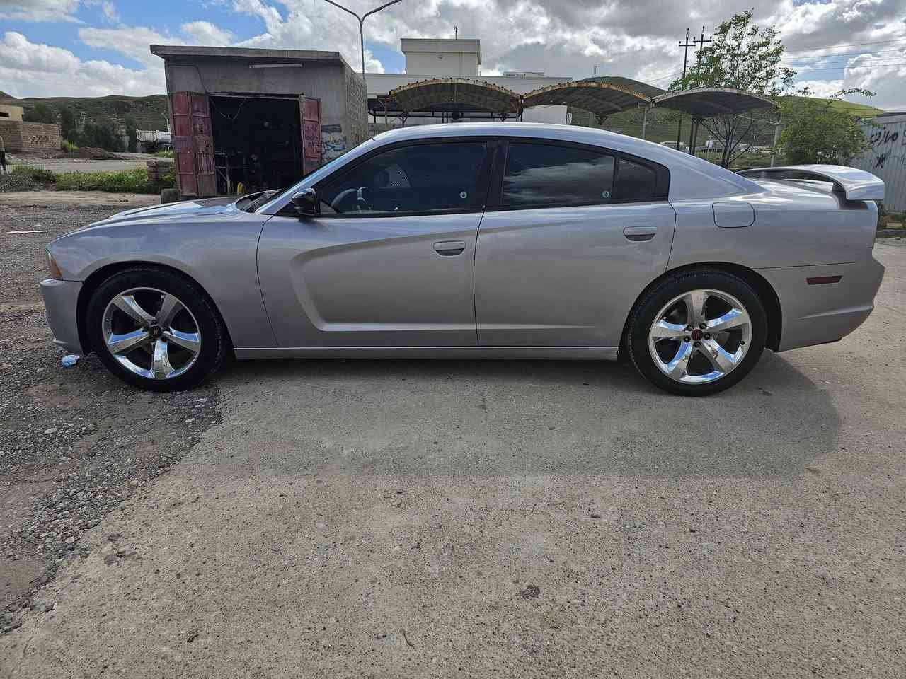 السلام عليكم جارجر 2013 سياره كير محرك شرط ادوات كص متومه ***********
