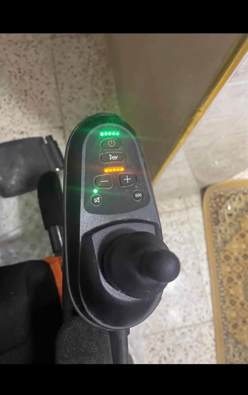 عربانه شحن للبيع ما مستخدم  جديد شغاله شرط الفحص بسعر 500 وبيه مجال هواي لطيبين عواني سماوه حبايب


**إذا كنت صاحب هذا الإعلان وتريد حذفه لأي سبب، رجاءا أرسل رسالة إلى الدعم الفني**